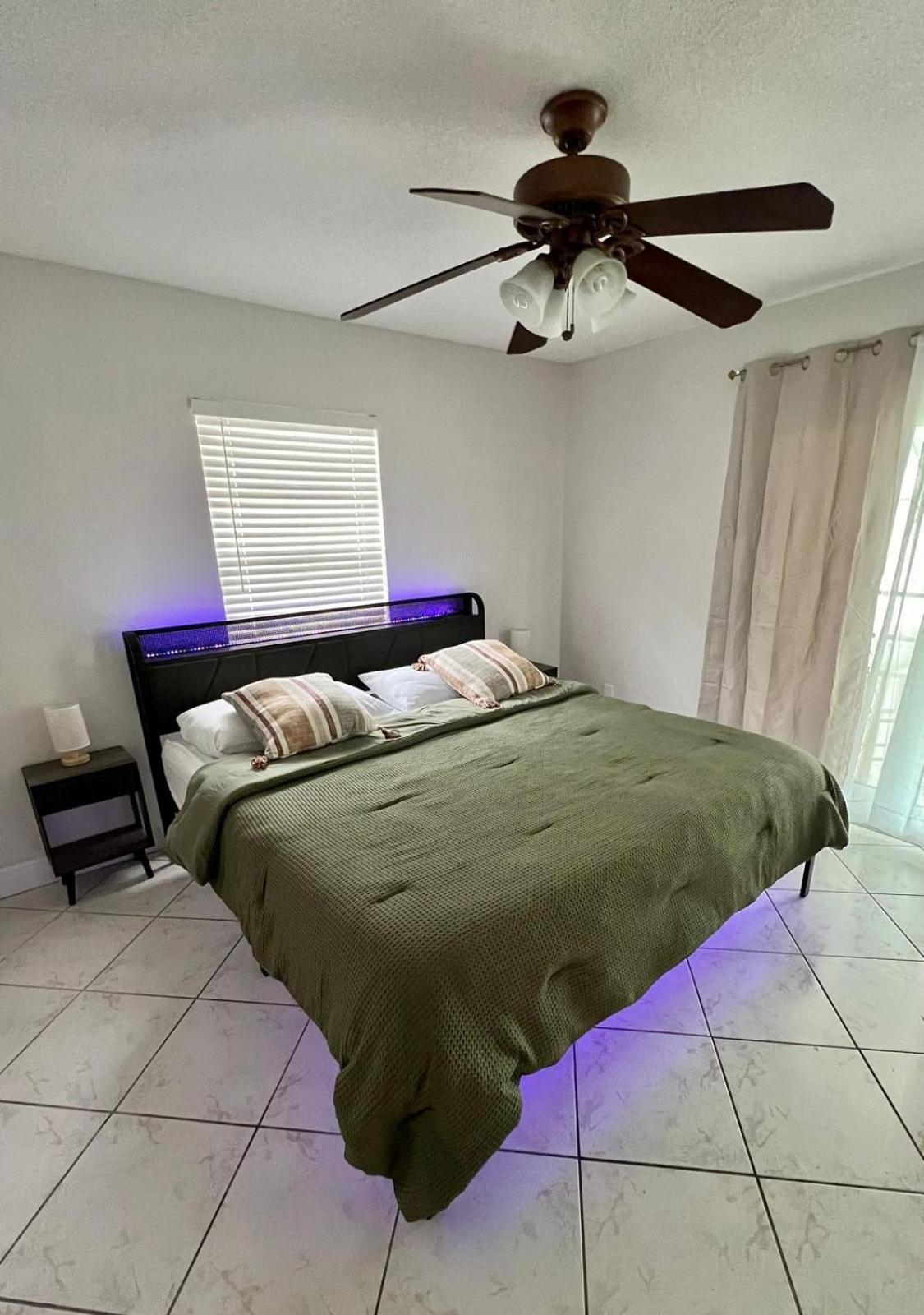 La Casita Of Raymond James Stadium Apartment Тампа Екстериор снимка