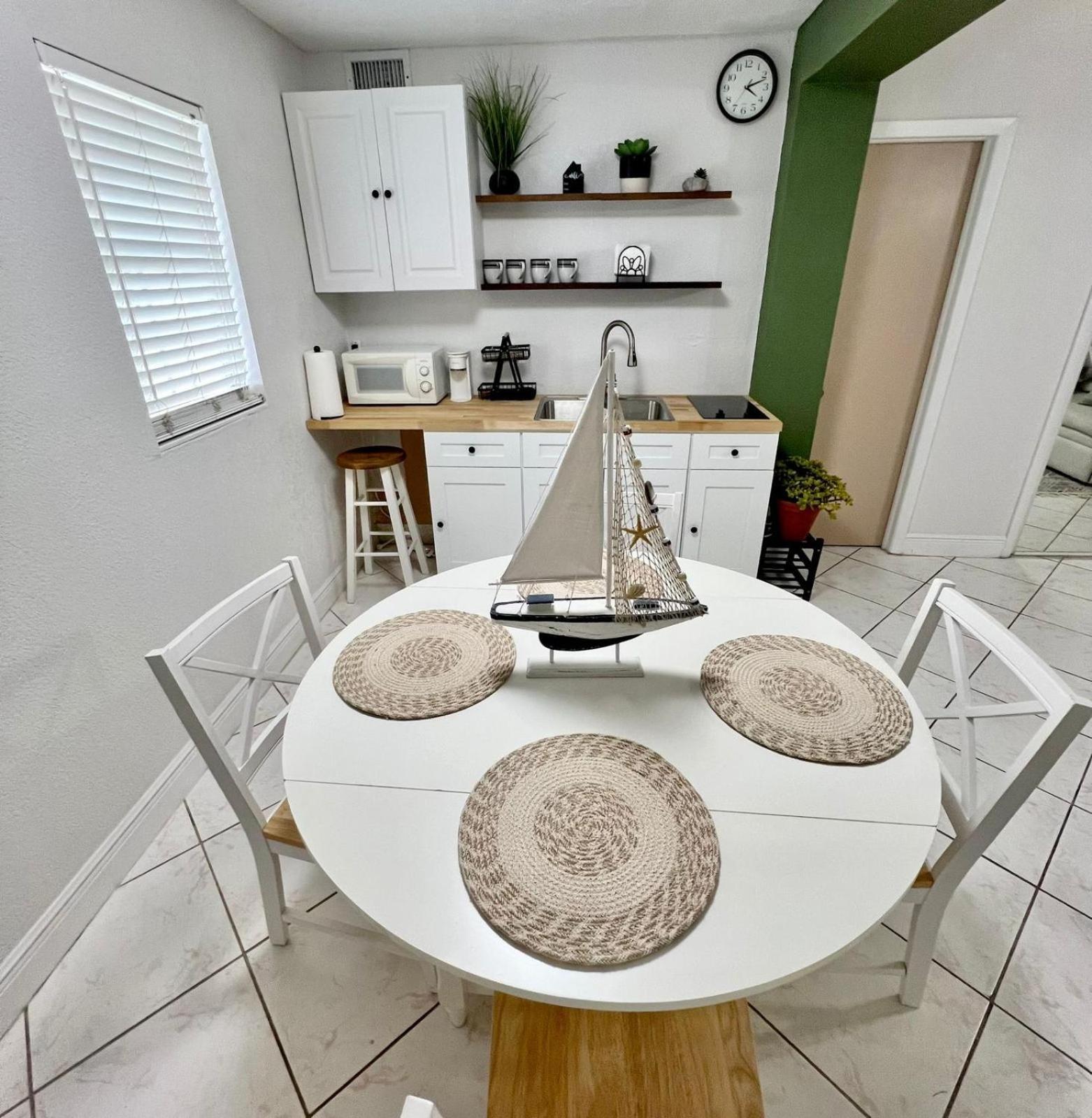 La Casita Of Raymond James Stadium Apartment Тампа Екстериор снимка